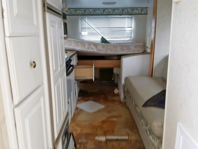 4DYT2502025900793 - 2002 KEYSTONE OUTBACK CREAM photo 6