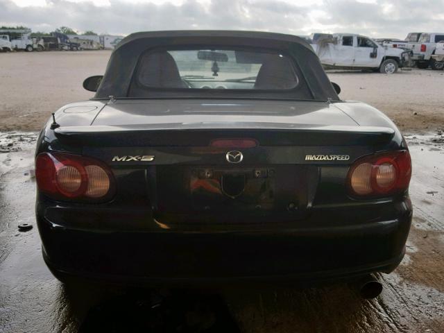 JM1NB354350413891 - 2005 MAZDA MX-5 MIATA BLACK photo 6