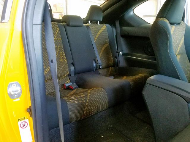 JTKJF5C76C3029717 - 2012 TOYOTA SCION TC ყვითელი ფოტო 6