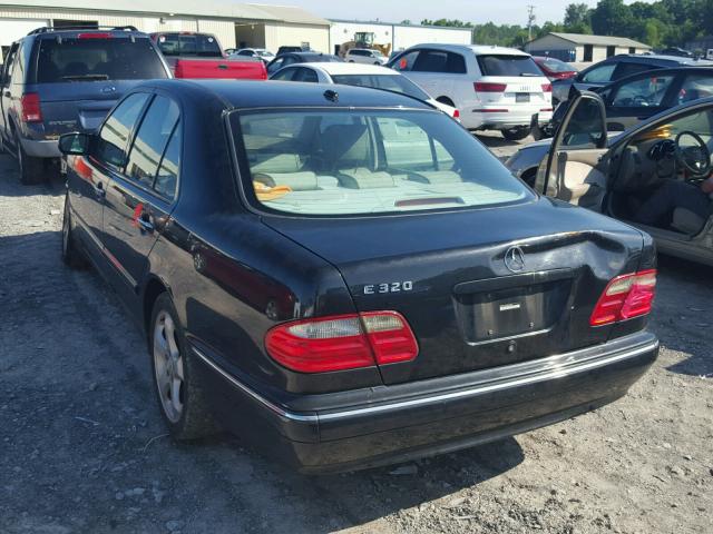 WDBJF65J52B492036 - 2002 MERCEDES-BENZ E 320 BLACK photo 3