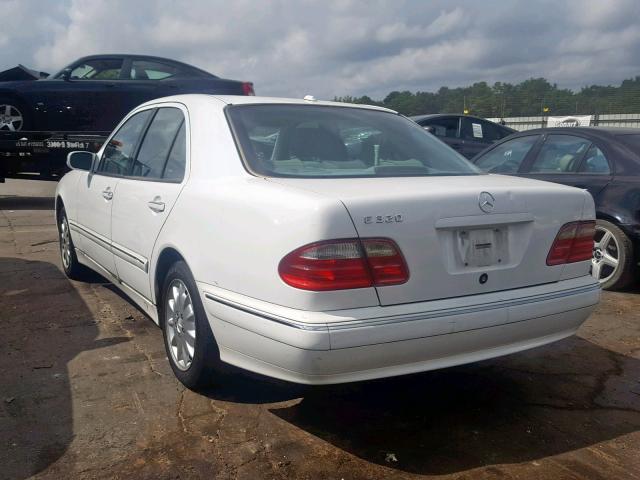 WDBJF65G6YA963677 - 2000 MERCEDES-BENZ E 320 WHITE photo 3