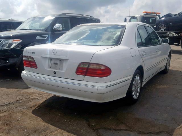 WDBJF65G6YA963677 - 2000 MERCEDES-BENZ E 320 WHITE photo 4