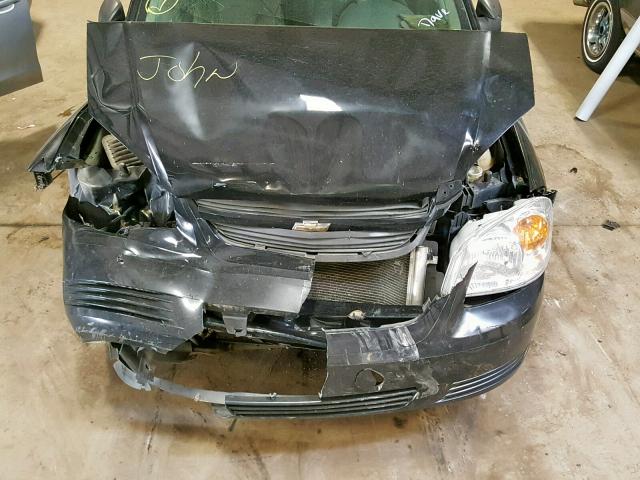 1G1AK52F457504670 - 2005 CHEVROLET COBALT BLACK photo 7