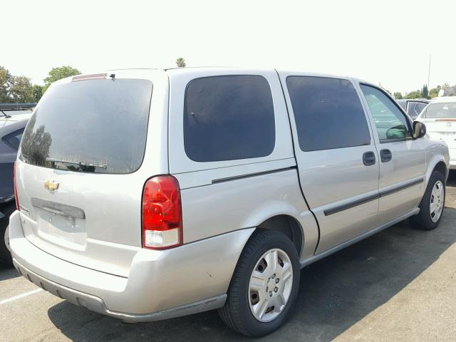 1GNDV23WX8D109026 - 2008 CHEVROLET UPLANDER L 银色 照片 4