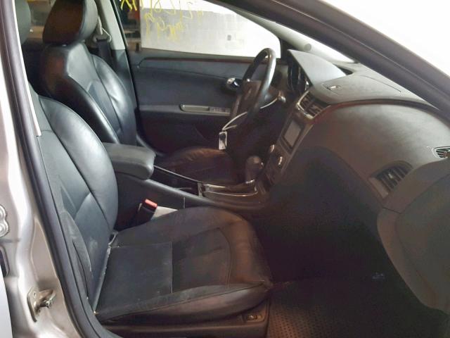 1G1ZE5E71BF222695 - 2011 CHEVROLET MALIBU LTZ ვერცხლისფერი ფოტო 5