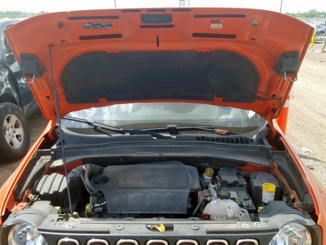 ZACCJAAT2FPB41387 - 2015 JEEP RENEGADE S ORANGE photo 7