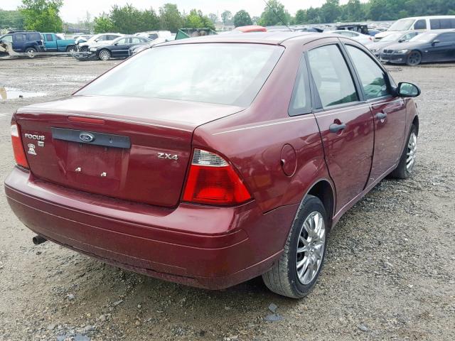 1FAFP34N66W250772 - 2006 FORD FOCUS ZX4 RED photo 4