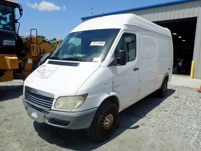 WDYPD644755825096 - 2005 FREIGHTLINER SPRINTER 2 WHITE photo 2