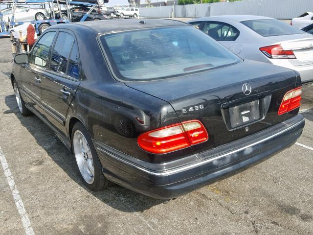 WDBJF70J3YA990120 - 2000 MERCEDES-BENZ E 430 BLACK photo 3