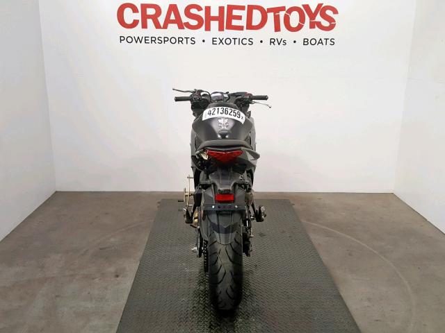 JKAEXEE17EDA16547 - 2014 KAWASAKI EX650 E GRAY photo 4