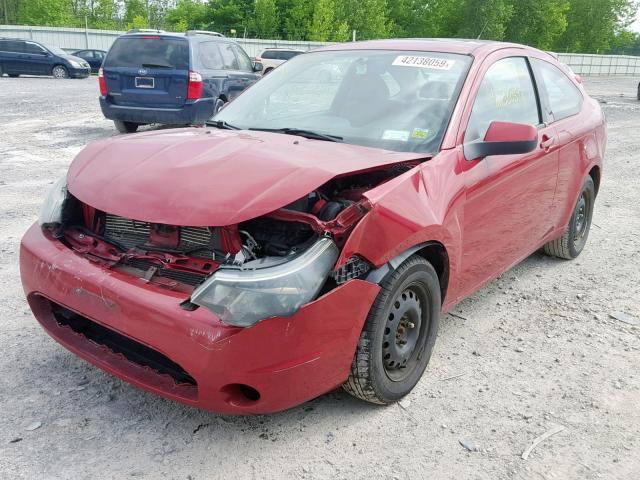 1FAHP33N19W187787 - 2009 FORD FOCUS SES RED photo 2