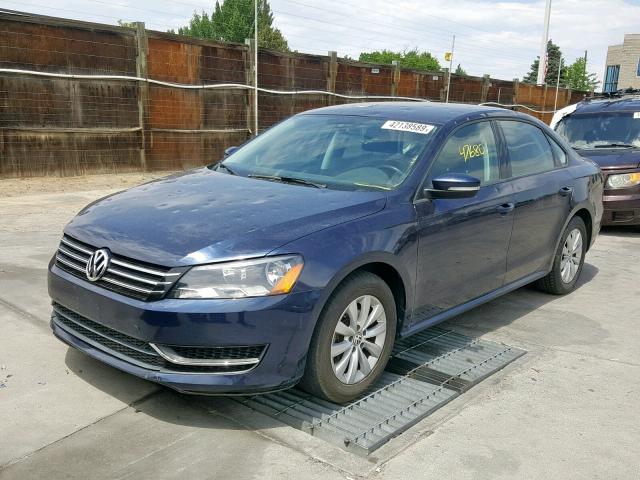 1VWAT7A33FC050327 - 2015 VOLKSWAGEN PASSAT S BLUE photo 2