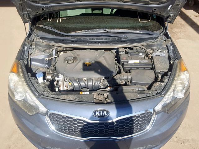 KNAFX4A86E5087413 - 2014 KIA FORTE EX BLUE photo 7