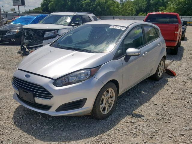 3FADP4EJ3FM118576 - 2015 FORD FIESTA SE SILVER photo 2