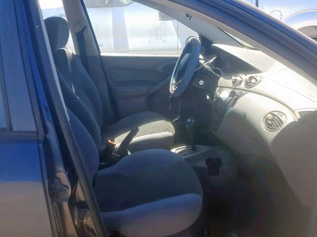 1FAFP33Z64W136689 - 2004 FORD FOCUS LX BLUE photo 5