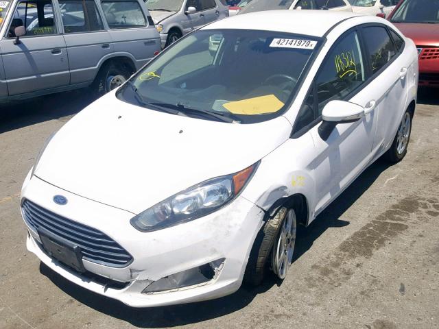 3FADP4BJ2EM148705 - 2014 FORD FIESTA SE WHITE photo 2