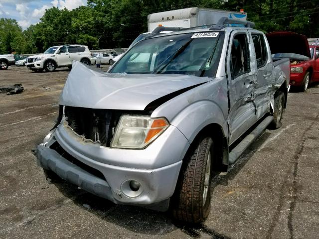 1N6AD07U38C440903 - 2008 NISSAN FRONTIER C SILVER photo 2