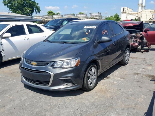 1G1JA5SH8H4163929 - 2017 CHEVROLET SONIC LS GRAY photo 2