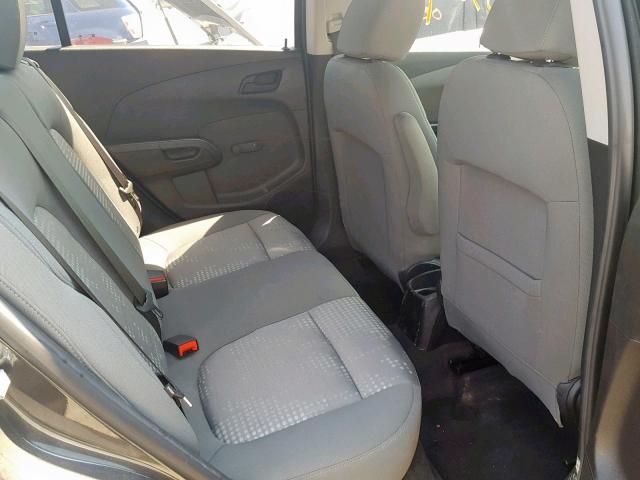 1G1JA5SH8H4163929 - 2017 CHEVROLET SONIC LS GRAY photo 6