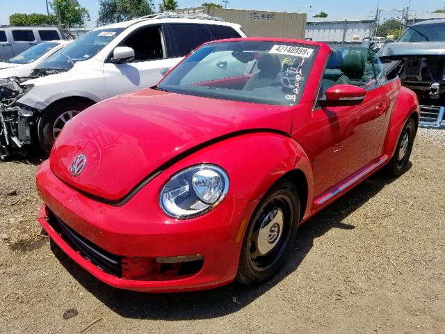3VW517AT3GM802602 - 2016 VOLKSWAGEN BEETLE S/S RED photo 2