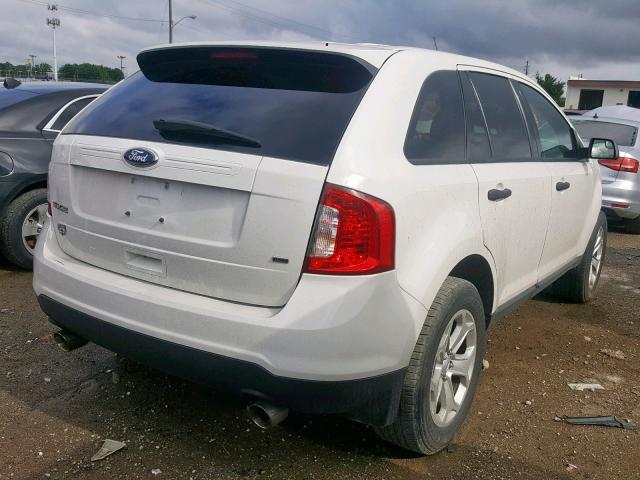 2FMDK4GC2DBA17921 - 2013 FORD EDGE SE WHITE photo 4