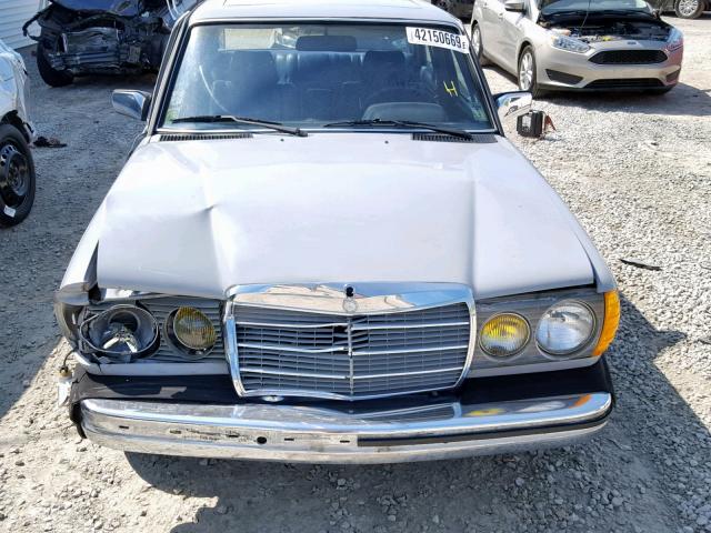 WDBAB23A1DB402505 - 1983 MERCEDES-BENZ 240 D GRAY photo 7