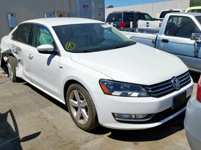 1VWAT7A37FC105488 - 2015 VOLKSWAGEN PASSAT S WHITE photo 1