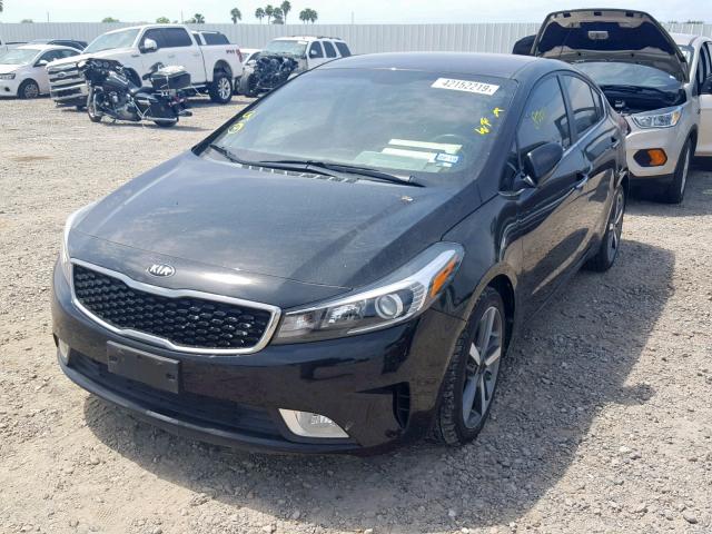 3KPFL4A85HE003704 - 2017 KIA FORTE EX BLACK photo 2