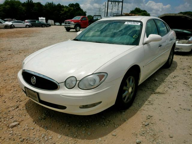 2G4WD552771141647 - 2007 BUICK LACROSSE C WHITE photo 2