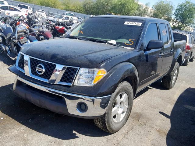 1N6AD07U18C412100 - 2008 NISSAN FRONTIER C BLACK photo 2