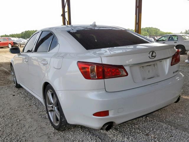 JTHBF5C23B5138993 - 2011 LEXUS IS 250 WHITE photo 3