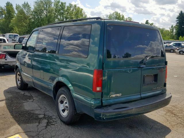 1GNDM19W7WB103763 - 1998 CHEVROLET ASTRO GREEN photo 3