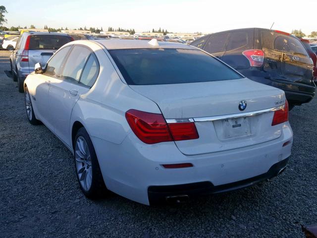 WBAKA8C57CDX01236 - 2012 BMW 750 I WHITE photo 3