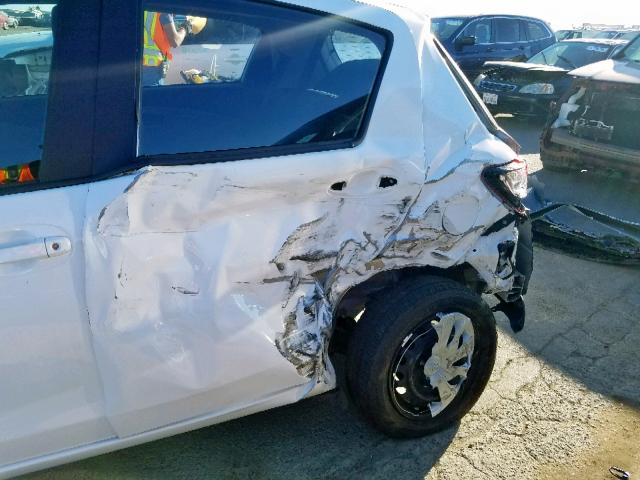 VNKKTUD30HA079839 - 2017 TOYOTA YARIS L WHITE photo 9