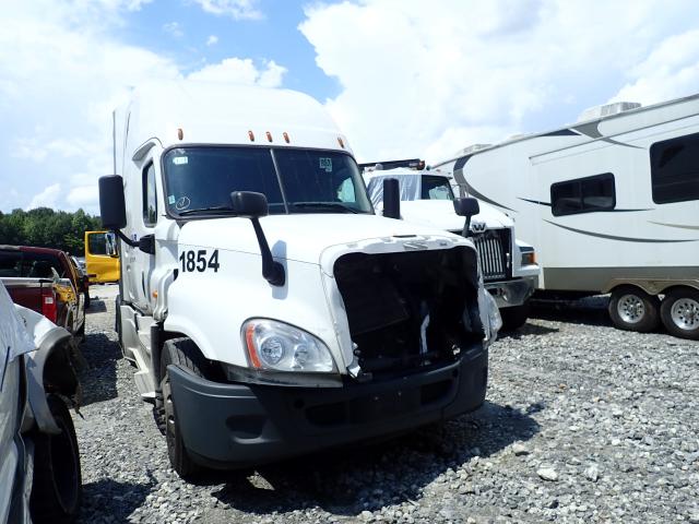 3AKJGLD5XGSGP1241 - 2016 FREIGHTLINER CASCADIA 1 WHITE photo 1