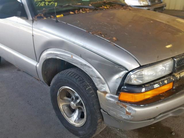 1GNCS18W32K142220 - 2002 CHEVROLET BLAZER TAN photo 9