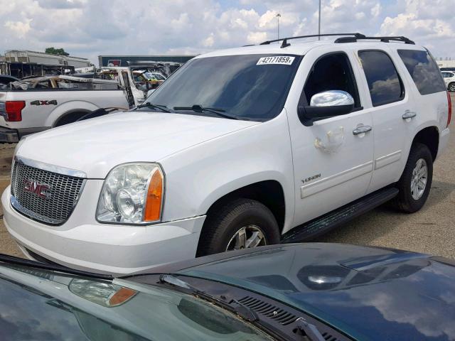 1GKS2AE09BR129259 - 2011 GMC YUKON SLE WHITE photo 2