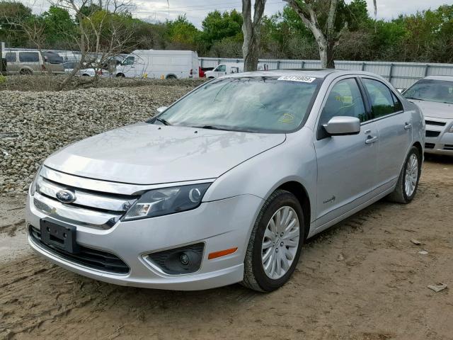 3FADP0L39AR294637 - 2010 FORD FUSION HYB SILVER photo 2