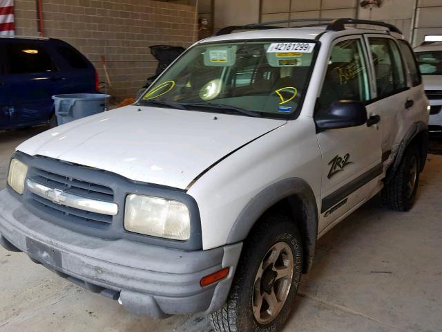 2CNBJ734826924575 - 2002 CHEVROLET TRACKER ZR WHITE photo 2