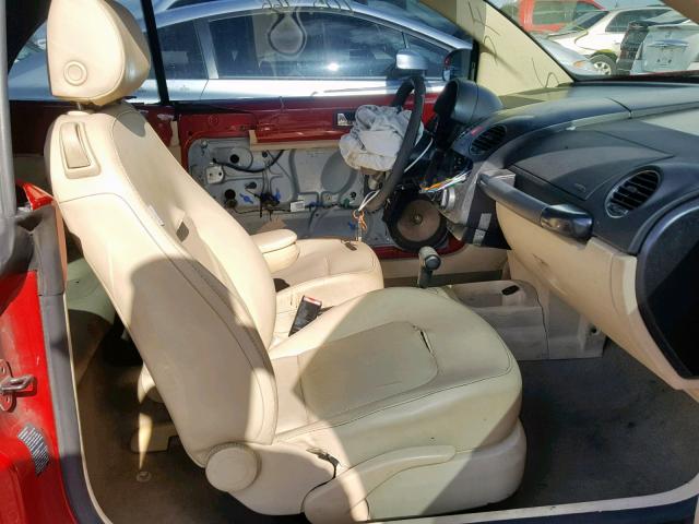 3VWPF31Y76M317991 - 2006 VOLKSWAGEN NEW BEETLE წითელი ფოტო 5