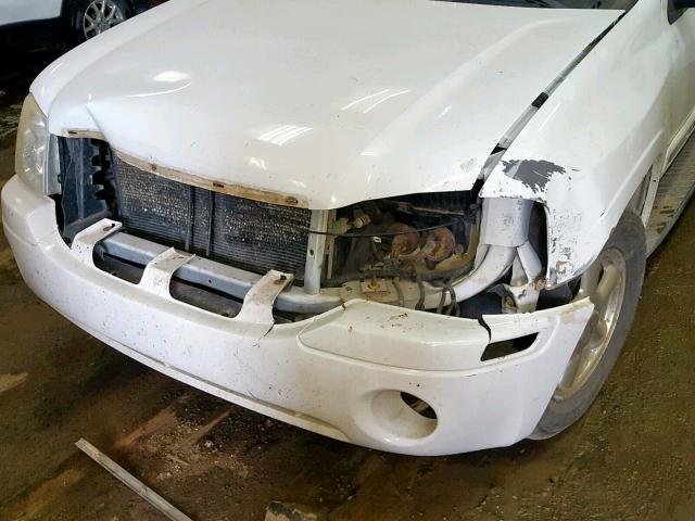 1GKDT13S222217332 - 2002 GMC ENVOY WHITE photo 9