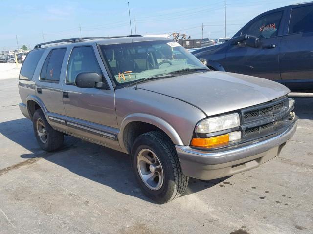 1GNCS13W312133880 - 2001 CHEVROLET BLAZER GOLD photo 1