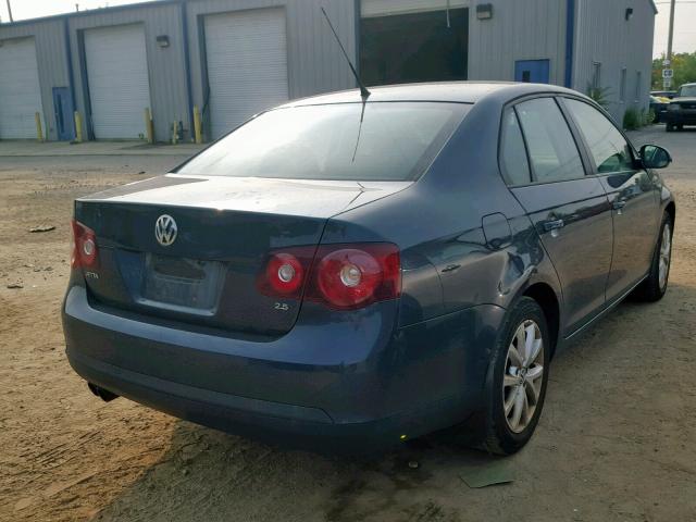 3VWRZ7AJ8AM152679 - 2010 VOLKSWAGEN JETTA SE BLUE photo 4