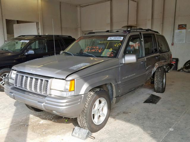 1J4GZ88Z6WC120067 - 1998 JEEP GRAND CHER GRAY photo 2