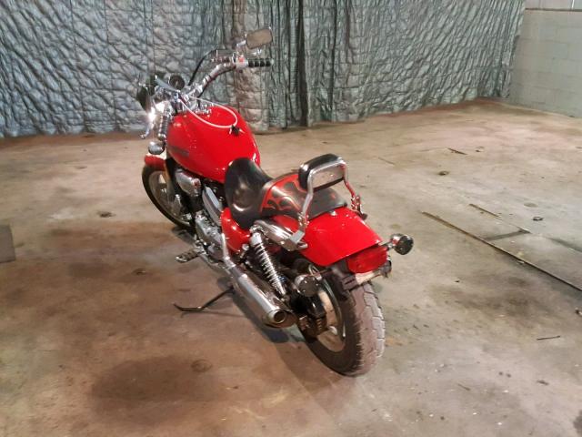 JH2RC430XYM600246 - 2000 HONDA VF750 C RED photo 3