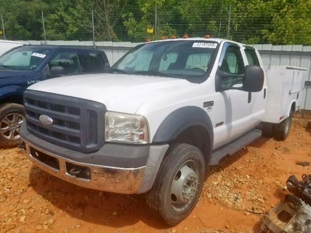 1FDAW56P17EA83936 - 2007 FORD F550 SUPER WHITE photo 2