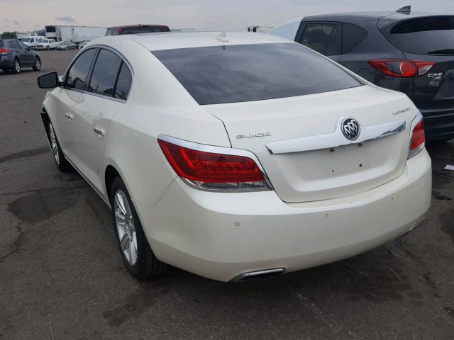 1G4GF5E39CF117389 - 2012 BUICK LACROSSE P WHITE photo 3