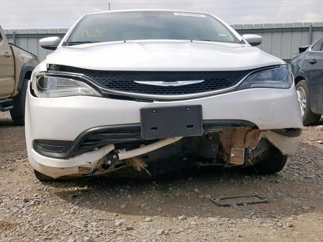 1C3CCCFB6GN196428 - 2016 CHRYSLER 200 LX WHITE photo 9