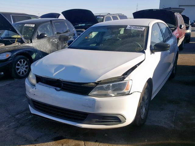 3VW2K7AJ8DM305314 - 2013 VOLKSWAGEN JETTA BASE WHITE photo 2