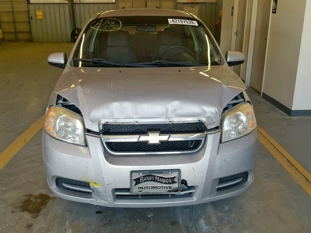 KL1TD5DE3AB087331 - 2010 CHEVROLET AVEO LS SILVER photo 9